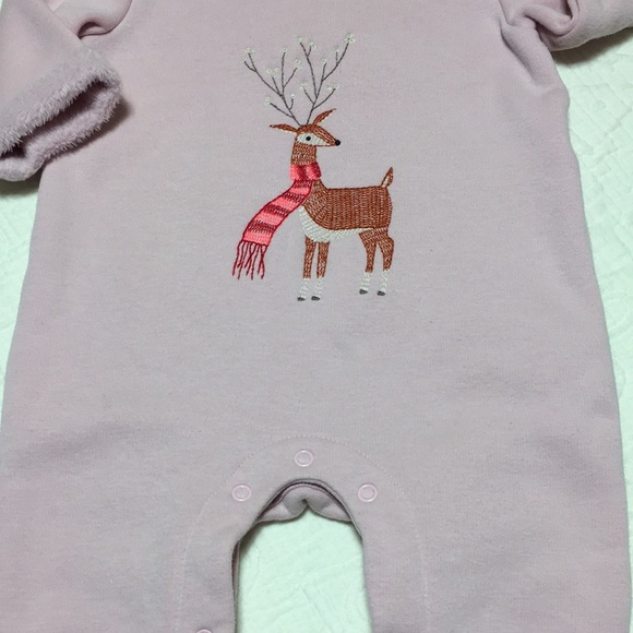 0-3m (5/$20) Toasty Romper by Gap - Picture 6 of 13